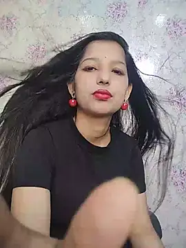 Snapshot of Queen_Rosyy chatting on 06-29-26, 02:51 Queen Rosyy online show from 06-29-26, 02:51