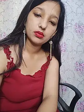 Snapshot of Queen_Rosyy chatting on 07-13-26, 05:07 Queen Rosyy online show from 07-13-26, 05:07