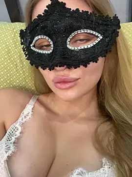 AlexandraMoore03 online show from 07-17-26, 05:48