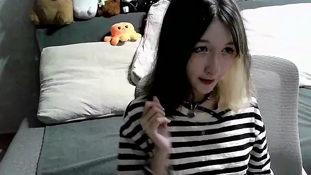 Lilfain baby online show from 07-28-26, 12:12
