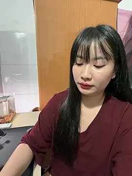 Snapshot of QuynhAnh99 chatting on 06-10-26, 03:41 QuynhAnh99 online show from 06-10-26, 03:41