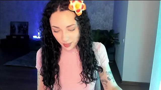 elisskriter online show from 06-18-26, 07:41