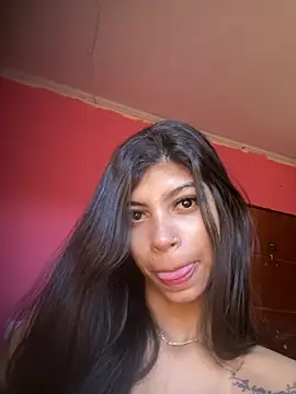 Snapshot of anamayla1 chatting on 07-04-26, 12:53 anamayla1 online show from 07-04-26, 12:53