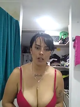 Juanita6908 online show from 06-10-26, 11:28