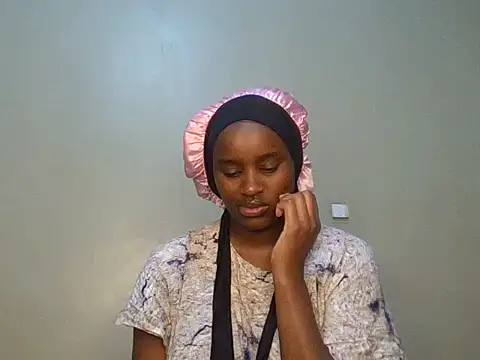 Prettygodess1 online show from 06-21-26, 10:43