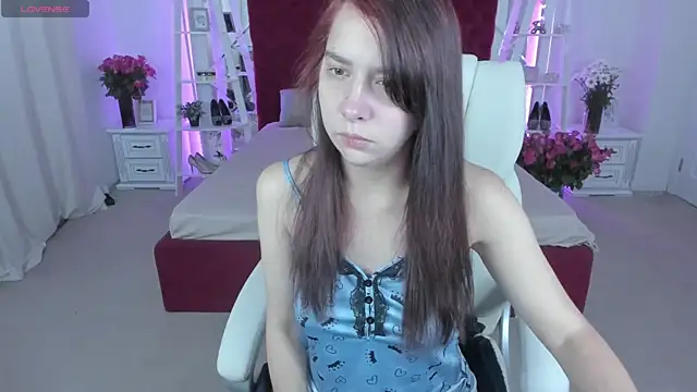 Livia Shy online show from 06-29-26, 05:36