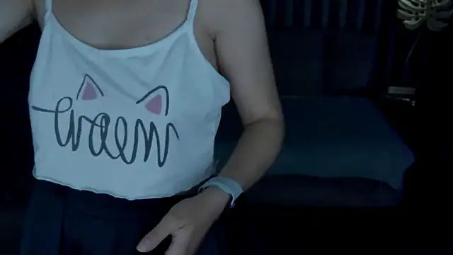 Livia Shy online show from 07-14-26, 06:03
