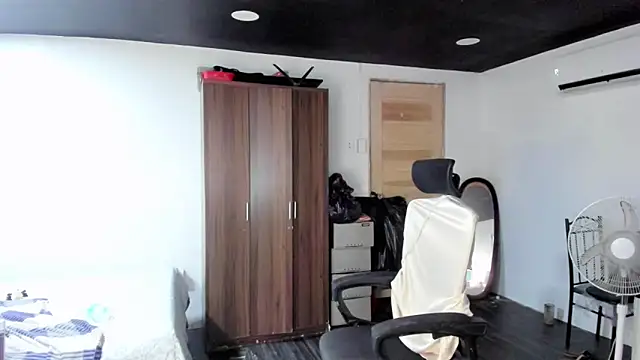 SultryKaye online show from 06-11-26, 12:54