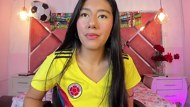 Snapshot of Carla_Alvez chatting on 06-23-26, 02:26 Carla Alvez online show from 06-23-26, 02:26