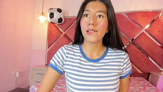 Snapshot of Carla_Alvez chatting on 06-25-26, 02:22 Carla Alvez online show from 06-25-26, 02:22