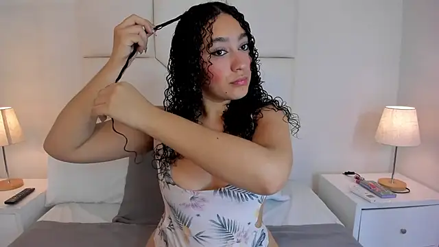 NaomiCambels online show from 07-11-26, 07:03