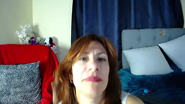 Snapshot of ivi_queen chatting on 07-25-26, 02:08 ivi queen online show from 07-25-26, 02:08