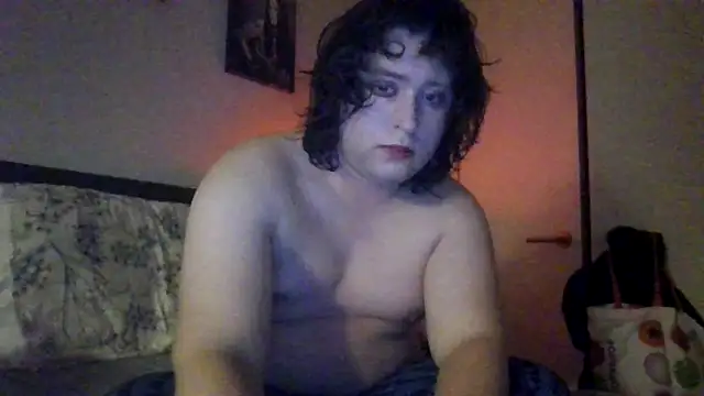Snapshot of Mxnightshade chatting on 06-28-26, 01:45 Mxnightshade online show from 06-28-26, 01:45