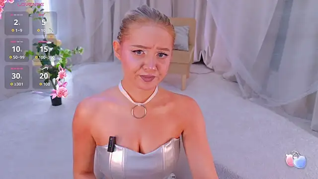 OlliviaBr0wn online show from 07-23-26, 06:55