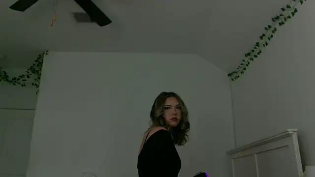 juicyxi online show from 06-09-26, 05:58