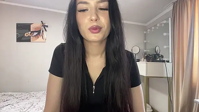 amelialiana online show from 06-17-26, 12:04