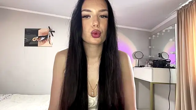 amelialiana online show from 06-15-26, 09:20