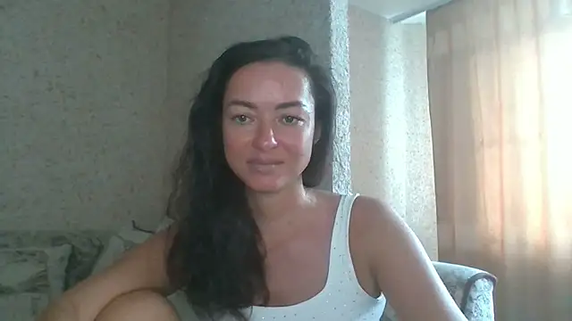Mia Salamanka online show from 07-06-26, 03:13