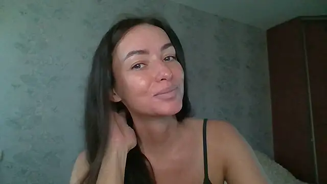 Mia Salamanka online show from 07-21-26, 02:58