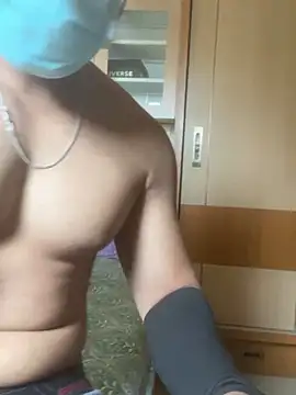 Snapshot of muscularZoro chatting on 08-07-26, 09:48 muscularZoro online show from 08-07-26, 09:48
