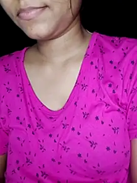 Snapshot of Ishaniya chatting on 06-25-26, 08:25 Ishaniya online show from 06-25-26, 08:25