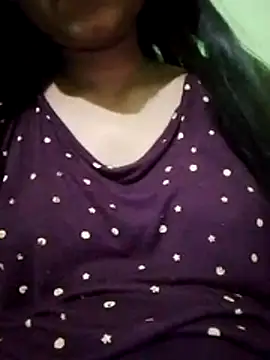 Snapshot of Ishaniya chatting on 07-20-26, 10:00 Ishaniya online show from 07-20-26, 10:00