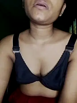 Snapshot of Ishaniya chatting on 07-12-26, 08:26 Ishaniya online show from 07-12-26, 08:26