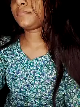 Snapshot of Ishaniya chatting on 07-15-26, 08:43 Ishaniya online show from 07-15-26, 08:43