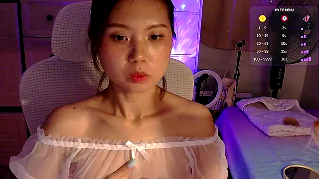 Snapshot of urgrl_portia chatting on 07-10-26, 10:48 urgrl portia online show from 07-10-26, 10:48