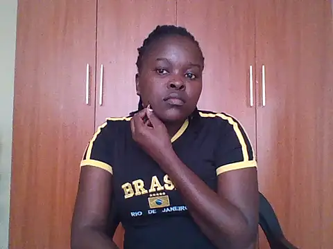 Snapshot of Fine-Asss chatting on 06-10-26, 06:36 Fine-Asss online show from 06-10-26, 06:36