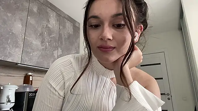 Snapshot of Emmalynx chatting on 07-01-26, 11:10 Emmalynx online show from 07-01-26, 11:10
