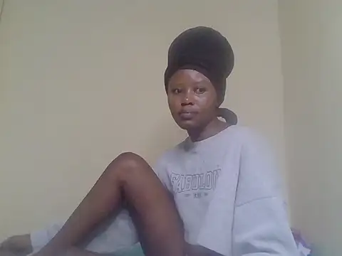 cute bee online show from 07-13-26, 11:48