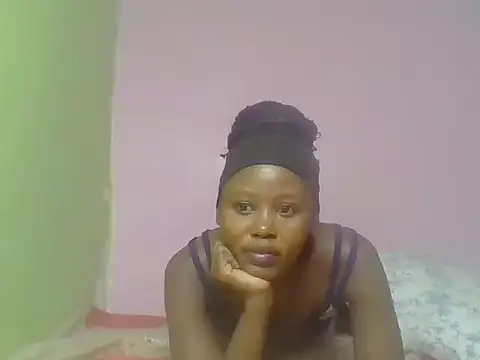 cute bee online show from 06-12-26, 08:39