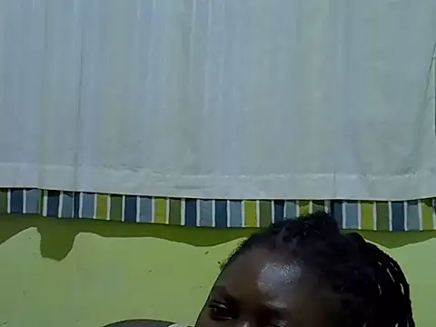CURVY-CORAZZON online show from 06-15-26, 06:02