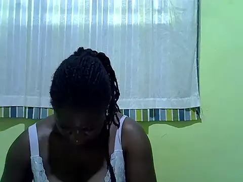 CURVY-CORAZZON online show from 07-20-26, 10:39