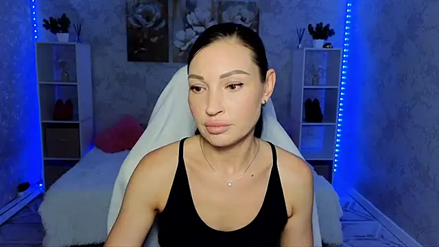 Snapshot of NikoleMills chatting on 06-14-26, 07:53 NikoleMills online show from 06-14-26, 07:53