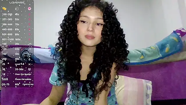 Diamond Curls online show from 06-17-26, 05:12