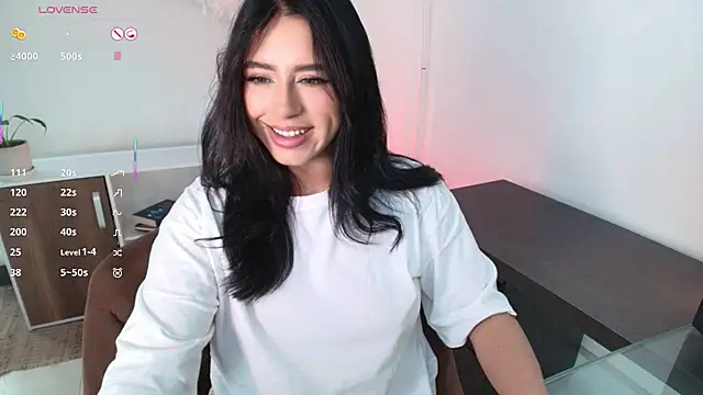 Isa vargas  online show from 06-14-26, 09:05