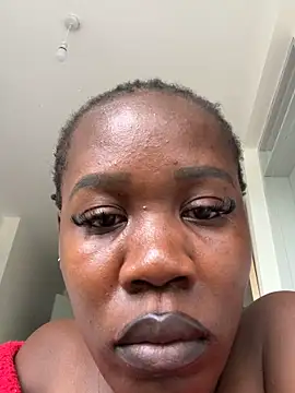 Sweet-Sandrah online show from 06-18-26, 10:31
