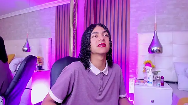 Snapshot of KyleeSmiith chatting on 07-10-26, 04:12 KyleeSmiith online show from 07-10-26, 04:12