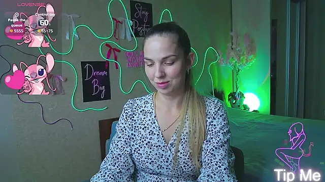 Snapshot of babbyalexandra chatting on 07-28-26, 01:54 babbyalexandra online show from 07-28-26, 01:54