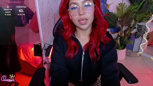 AYLE TAY online show from 06-18-26, 05:28