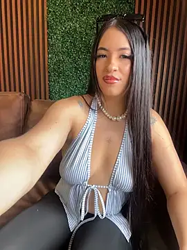 ArianaBlum online show from 06-21-26, 02:34
