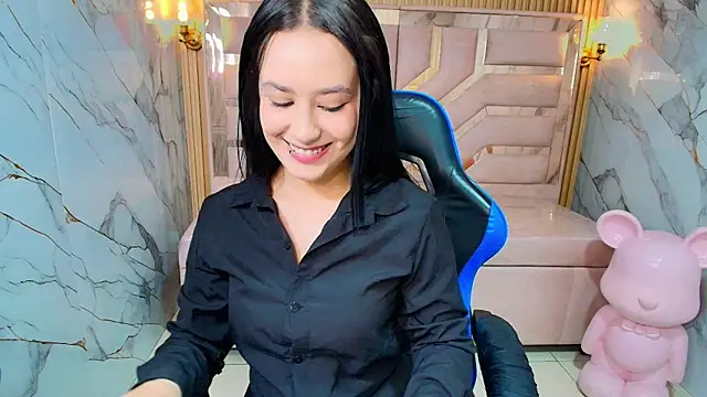 Aleja r  online show from 06-29-26, 07:35