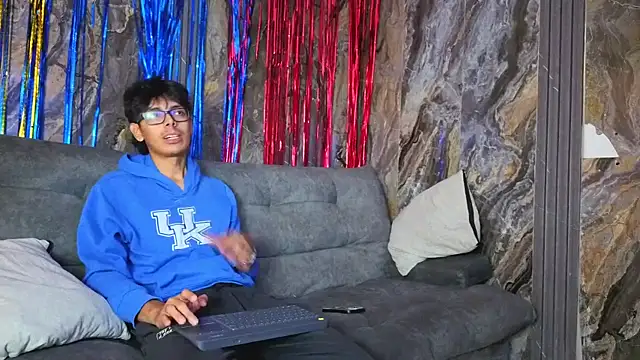Noha King online show from 06-21-26, 01:39