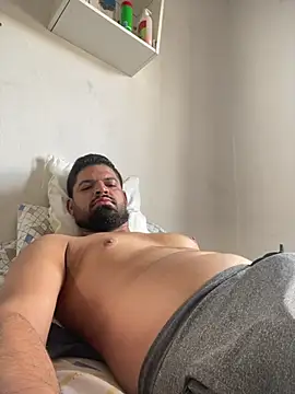 mineirinho3120 online show from 07-03-26, 03:07