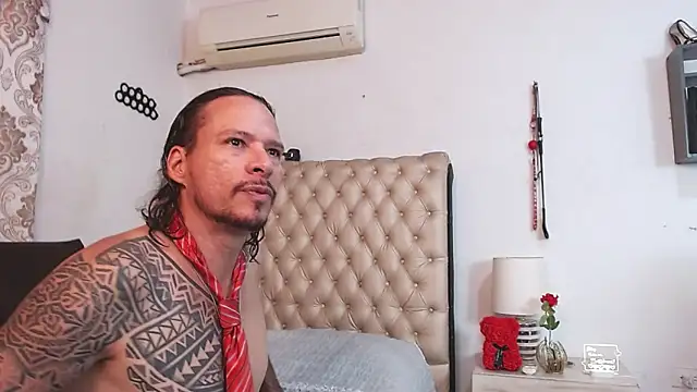 NinaAndRocco online show from 06-22-26, 11:35