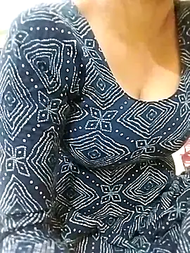 Snapshot of Poonam-Sinha chatting on 06-10-26, 06:03 Poonam-Sinha online show from 06-10-26, 06:03