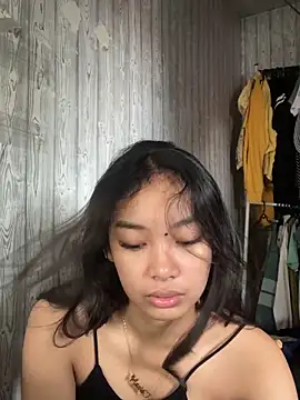 Snapshot of sandarabae chatting on 06-15-26, 06:35 sandarabae online show from 06-15-26, 06:35