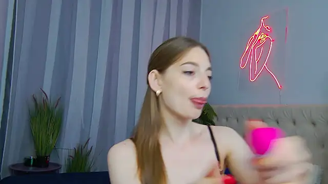 NicolSkye online show from 06-30-26, 05:02